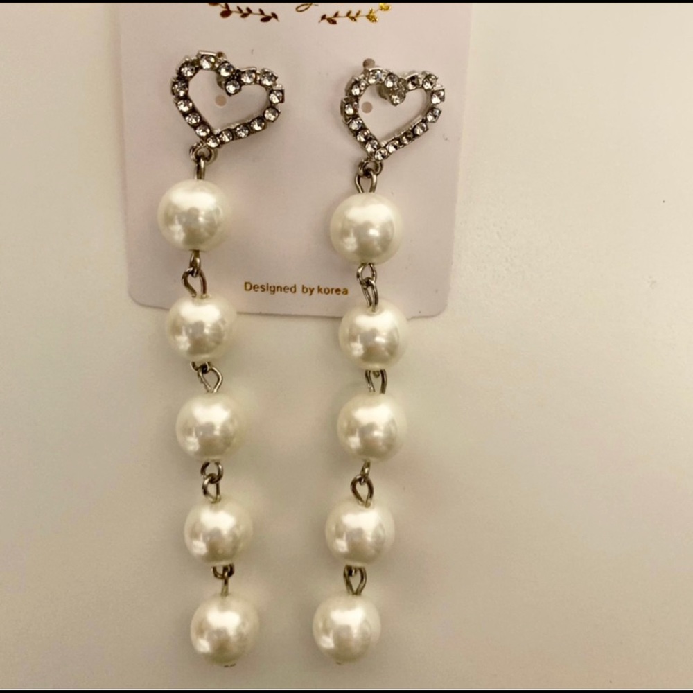 New Dainty Faux Pearl Earrings!
